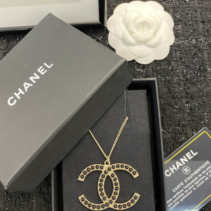 Chanel Luxury Womens Necklace N664