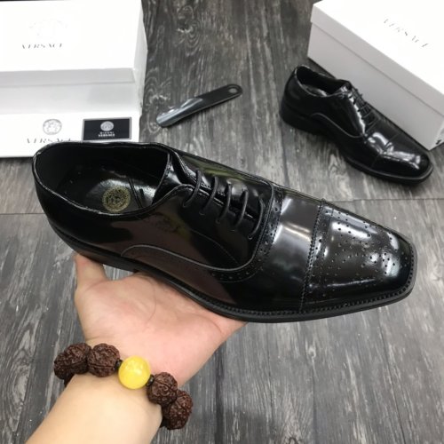 Versace Men Shoes Fashion Design Luxury Brand