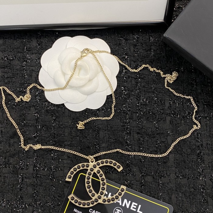 Chanel Luxury Womens Necklace N664