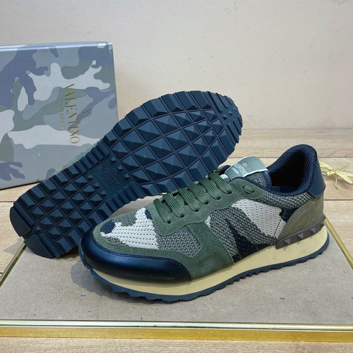 Valentino Men Shoes Fashion Design Luxury Brand ROCKRUNNER CAMOUFLAGE LAMINATED STUDDED SNEAKER with Original Box