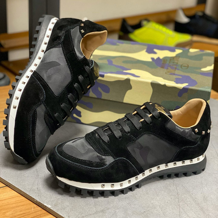Valentino Men Shoes Fashion Design Luxury Brand ROCKRUNNER CAMOUFLAGE LAMINATED STUDDED SNEAKER with Original Box