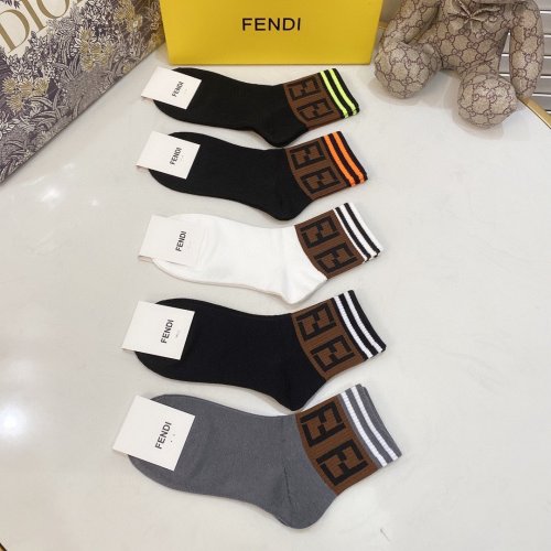 Fendi Socks 5 Pairs with Original Box Luxury Brand Breathable Fendi Sock