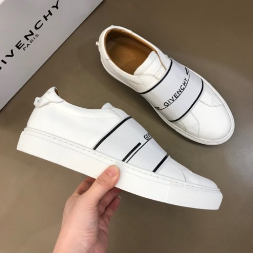 Givenchy Men Shoes Fashion Type Luxury Brand GIVENCHY SNEAKERS IN LEATHER WITH LATEX BAND with Original Box