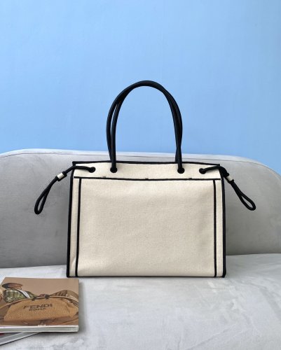 Fendi Womens Bag California Sky Totes