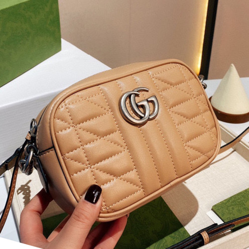 Gucci Womens Bags GG Marmont matelassé mini bag Gucci shoulder bag Luxury Brand with Original Box 634936 UM8BN 9022