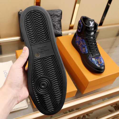 Louis Vuitton Men Shoes Sneakers Fashion Type Luxury Brand