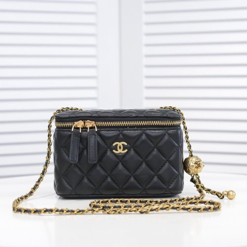 Chanel Womens Bags Crossbody Bag