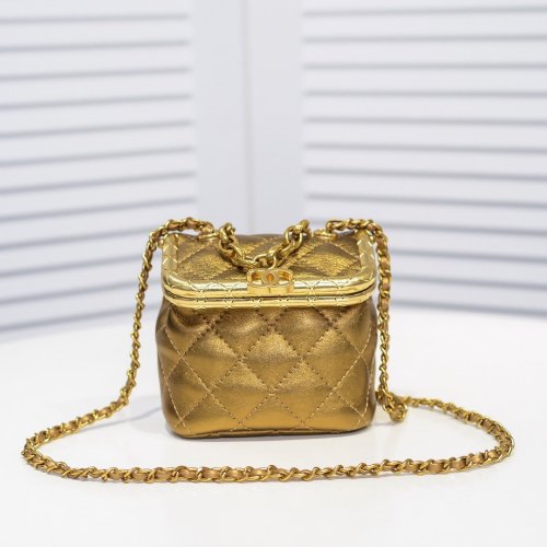 Chanel Womens Bags Mini Crossbody Bag