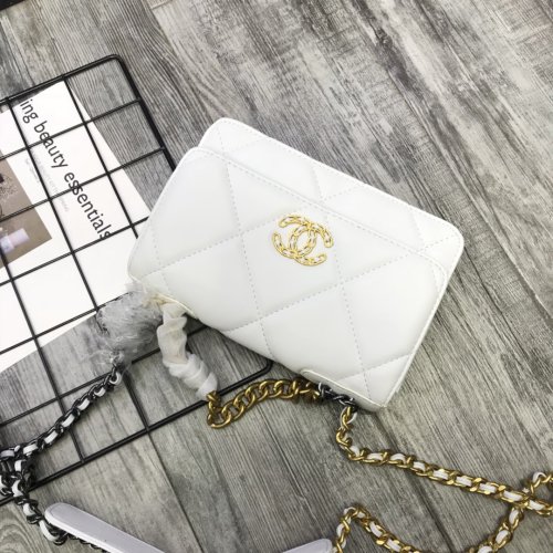 Chanel Womens Bags Crossbody Bag