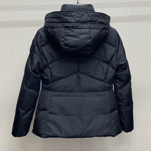 Moncler Design Womens Winter Windprood Down Jackets Keep Warm 90% White Duck Down Slim Design