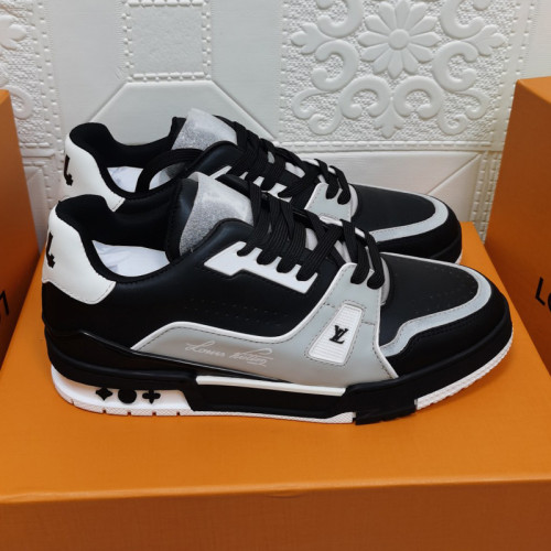 Louis Vuitton Womens Shoes Fashion Sneakers Design Luxury Brand LV TRAINER SNEAKER Mix of materials with Original Box 1A9JI9