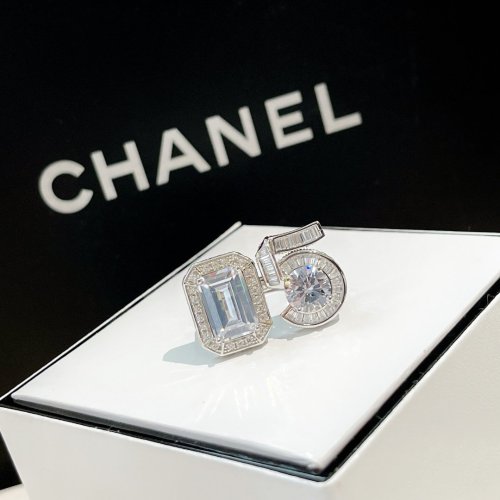 Chanel Luxury Womens Ring