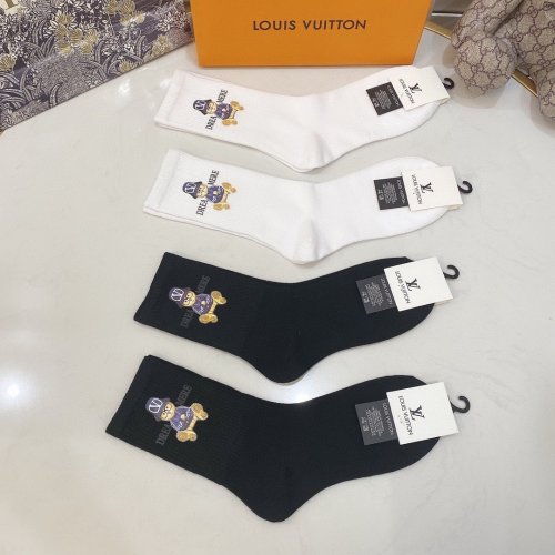 Louis Vuitton Socks 4 Pairs with Original Box Luxury Brand Breathable LV Sock