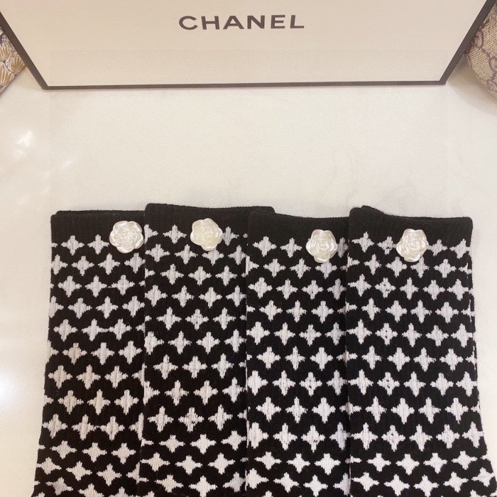 Chanel Socks 4 Pairs with Original Box Luxury Brand Breathable Chanel Sock