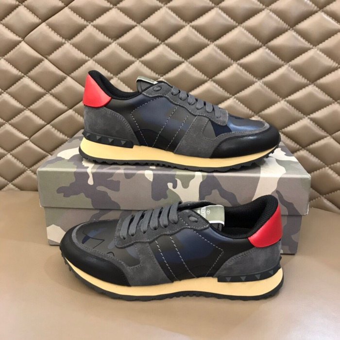 Valentino Men Shoes Fashion Design Luxury Brand ROCKRUNNER CAMOUFLAGE LAMINATED STUDDED SNEAKER with Original Box