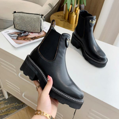 Louis Vuitton Women Shoes Boots Luxury Brand LV BEAUBOURG ANKLE BOOT 1A8949