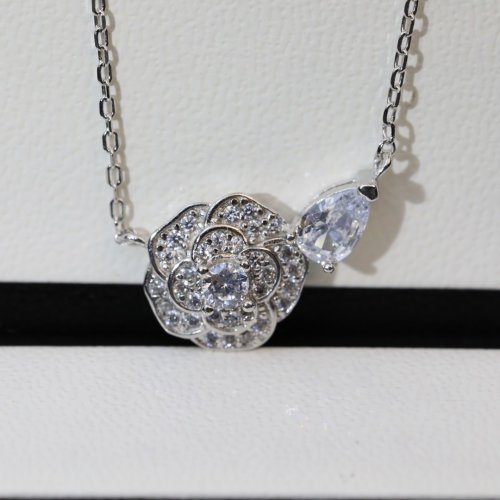 Chanel Luxury Womens Necklace