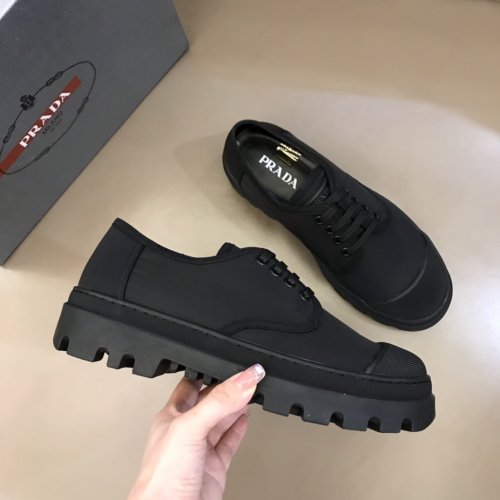 Prada Mens Shoes Sneakers Casual Shoes for Men Luxury Brand Breathable Fashion Sneakers with Original Box
