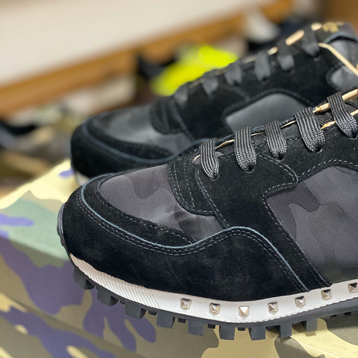 Valentino Men Shoes Fashion Design Luxury Brand ROCKRUNNER CAMOUFLAGE LAMINATED STUDDED SNEAKER with Original Box