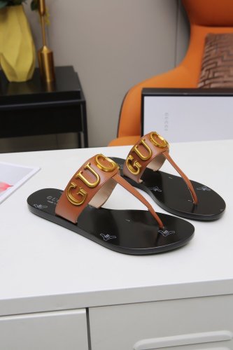 Gucci Womens Shoes Sandals Casual Design Luxury Brand Classic Leather thong sandal with Double G ‎497444 A3N00 1000 with Original Box