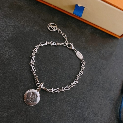 Louis Vuitton Luxury Men Womens Bracelet