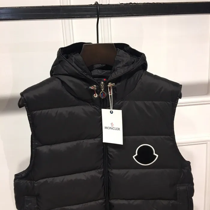 Moncler Design Mens Womens Winter Windprood Down Jackets Keep Warm 90% White Duck Down