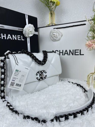 Chanel Womens Bags Shoulder Messenger Bags Chanel 19 Flap Bag Luxury Brand with Original Box