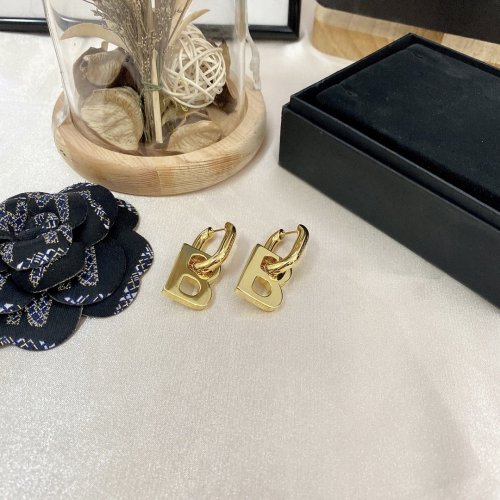 Balenciaga Womens Luxury Earrings E1038