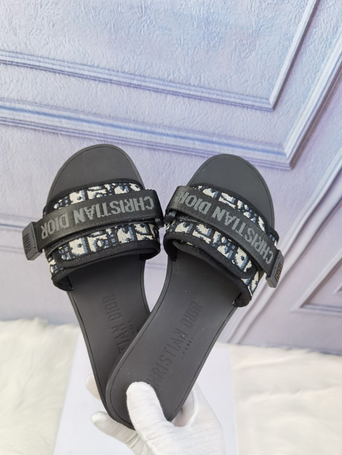 Dior Women Shoes Mule DWAY DIO(R)EVOLUTION SLIDE Luxury Brand DIO(R)EVOLUTION SLIDE Shiny Technical Fabric with Deep Blue Dior Oblique Print KCQ431OBY_S56B