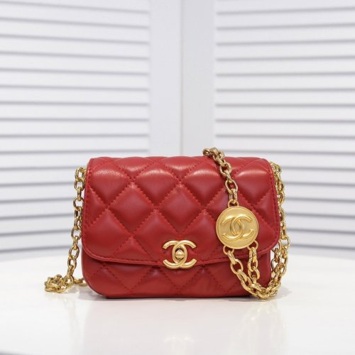 Chanel Womens Bags Small Flap bag Lambskin & Gold-Tone Metal