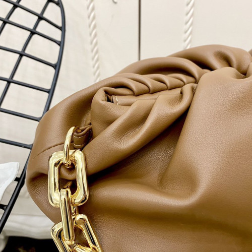 Bottega Veneta Women Bags THE CHAIN POUCH