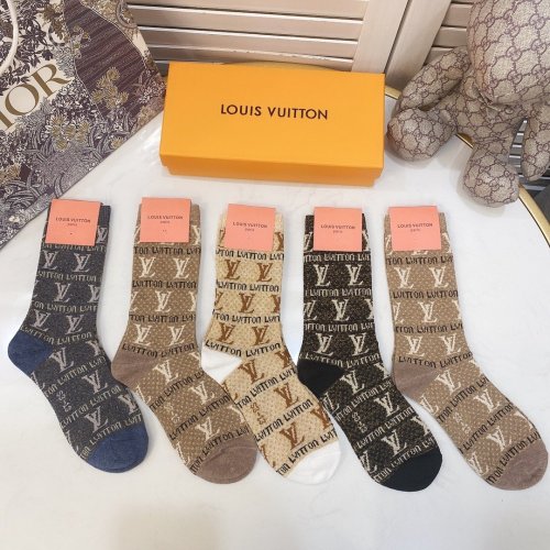 Louis Vuitton Socks 5 Pairs with Original Box Luxury Brand Breathable LV Sock