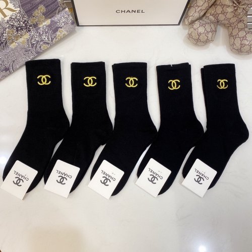 Chanel Socks 5 Pairs with Original Box Luxury Brand Breathable Chanel Sock