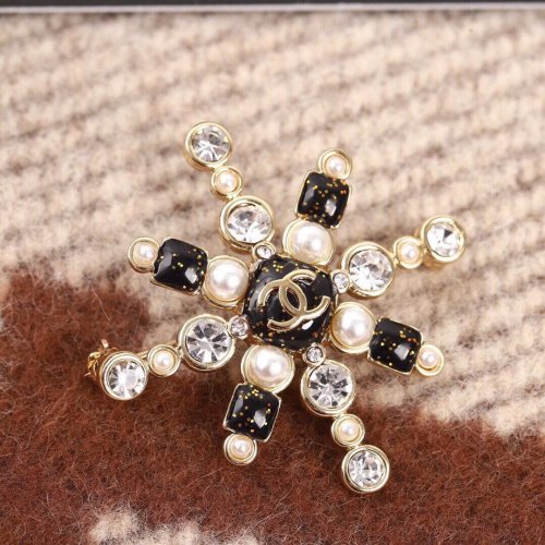 Chanel Luxury Womens Brooche