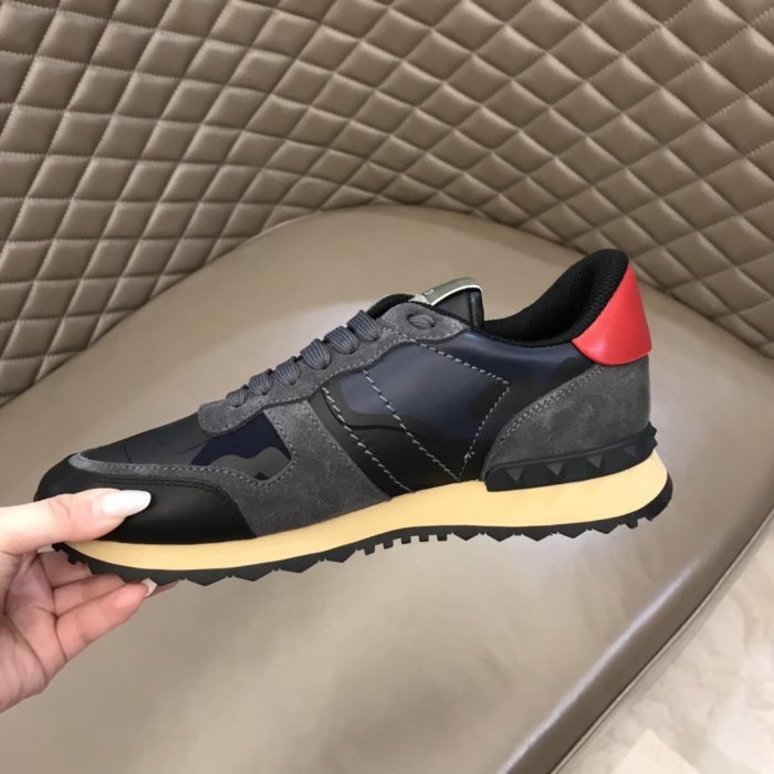 Valentino Men Shoes Fashion Design Luxury Brand ROCKRUNNER CAMOUFLAGE LAMINATED STUDDED SNEAKER with Original Box