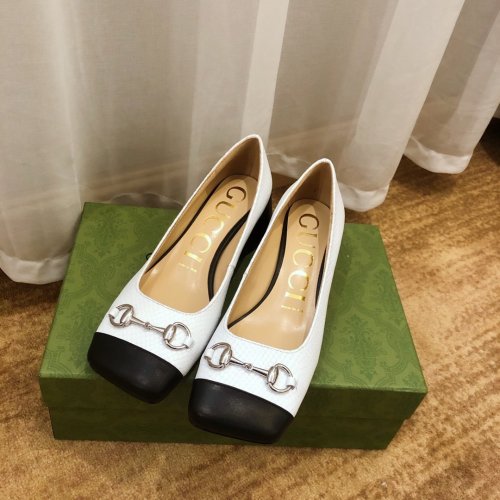 Gucci Womens Shoes Women's Mid-heel Pump with Horsebit