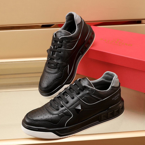 Valentino Men Shoes Fashion Design Luxury Brand ONE STUD LOW-TOP NAPPA SNEAKER with Original Box