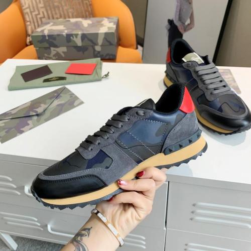 Valentino Men Shoes Fashion Design Luxury Brand ROCKSTUD CALFSKIN SNEAKER with Original Box