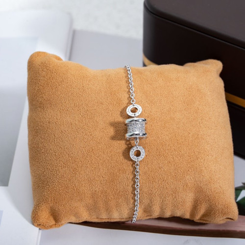 Bvlgari Luxury Womens Bracelet B.Zero1