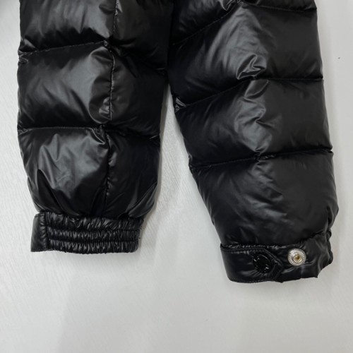 Moncler Design Mens Womens Winter Windprood Down Jackets Keep Warm 90% White Duck Down