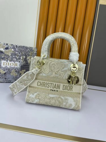 Dior Womens Bags Handbags Luxury Fashion Dior MEDIUM LADY D-LITE BAG with Original Box