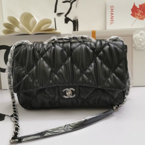 Chanel Womens Bag Shoulder Bag Chanel 19 Large Flap Bag