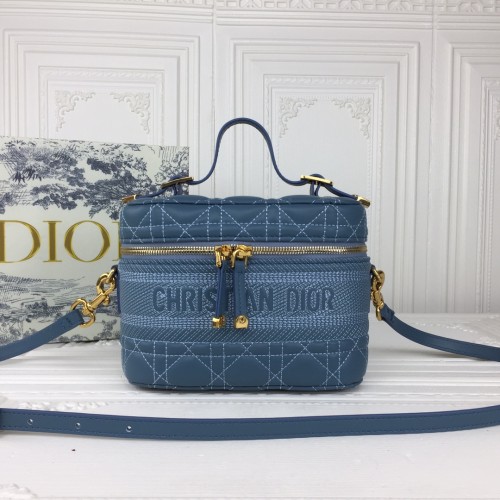 Dior Womens Bags Luxury Brand Fashion Small Diortravel Vanity Case Cannage Lambskin with Original Box