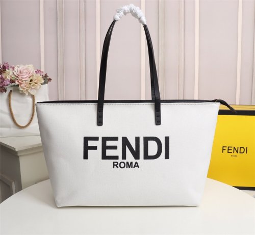 Fendi Womens Bag Totes ROMA SHOPPER
