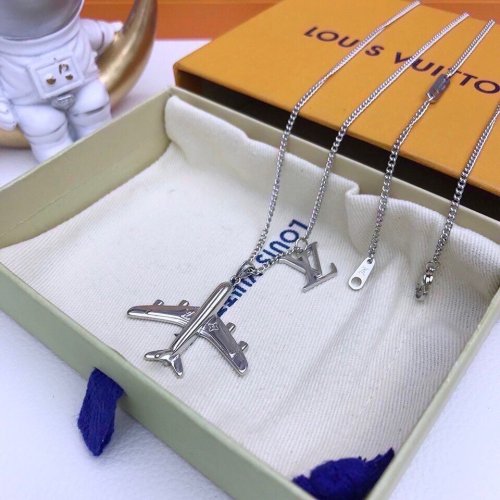 Louis Vuitton Luxury Men Womens Necklace