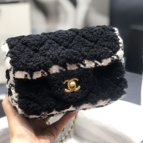 Chanel Womens Bags Crossbody Bag