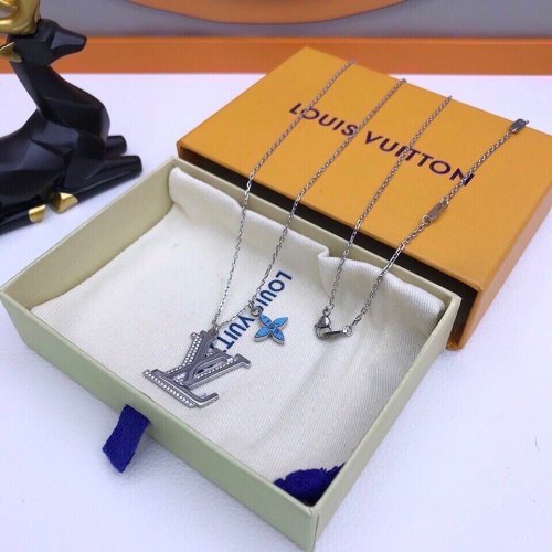 Louis Vuitton Luxury Men Womens Necklace