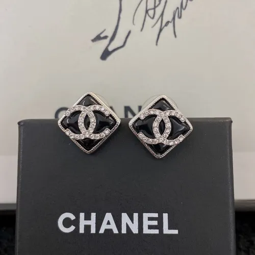 Chanel Luxury Womens Earrings E1777