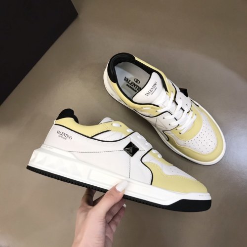 Valentino Men Shoes Fashion Design Luxury Brand ONE STUD LOW-TOP NAPPA SNEAKER with Original Box