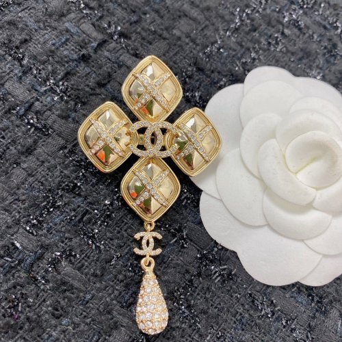 Chanel Luxury Womens Brooche A346